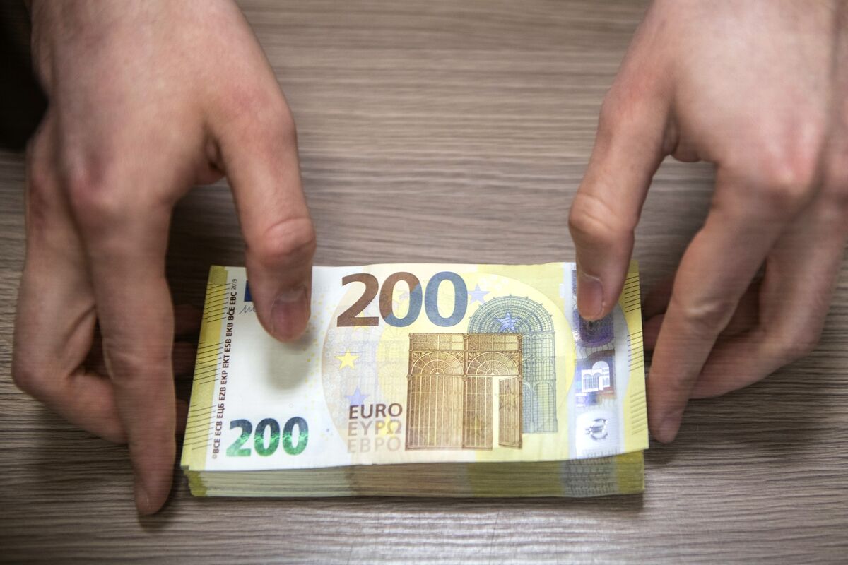 Ende des freien Bargeldverkehrs: obligatorische Registrierung, Auszahlung nur persönlich. Wie viel Geld können Sie ohne Formalitäten nicht mehr abheben?
